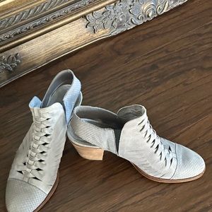 Free People Ankle Boots Low Heel Gray Booties Woven Design Sling Back 9.5 EUC